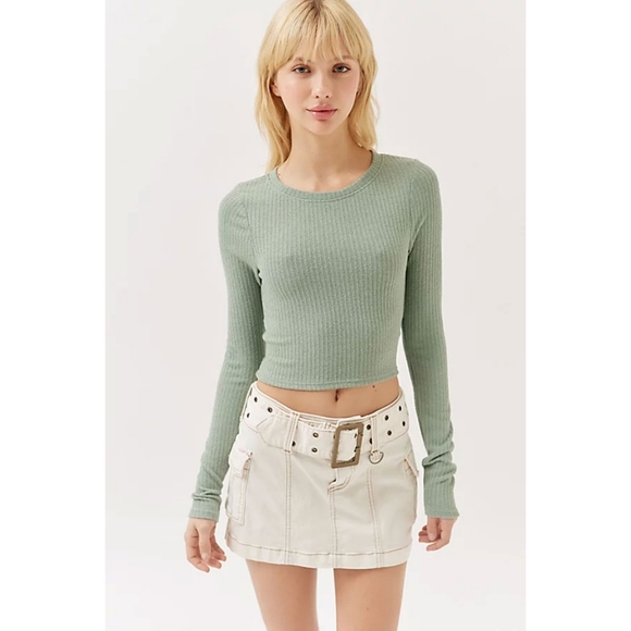 UO Urban Renewal Remnants Ribbed Long Sleeve Baby Tee - Light Green NWT - Picture 1 of 3